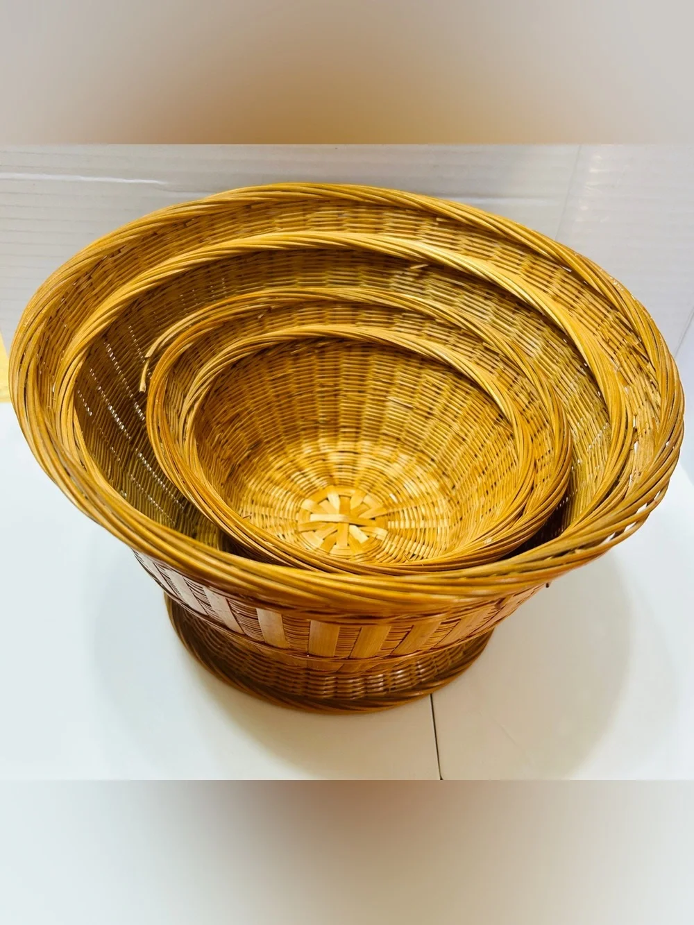 Vintage nesting hens, bamboo.